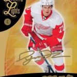 16-17 UD MVP Hockey Dylan Larkin Autograph