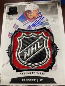 Base Black Foil Shield Auto Artemi Panarin Base Black Foil Shield Auto Artemi Panarin