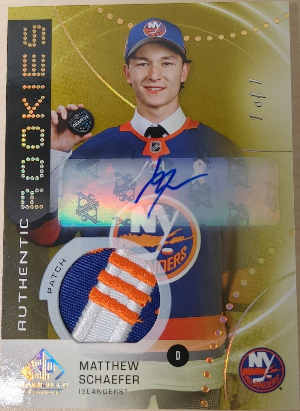 Base Authentic Rookies Gold |Spectrum Auto Memo Matthew Shaefer